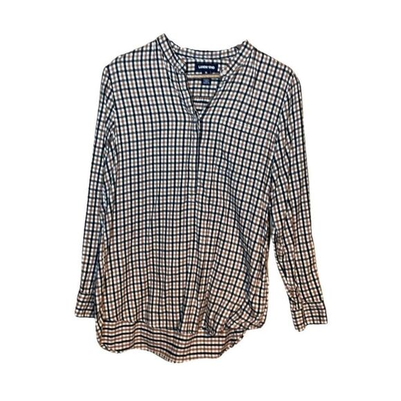 Land’s End Casual Buttondown - Picture 3 of 15